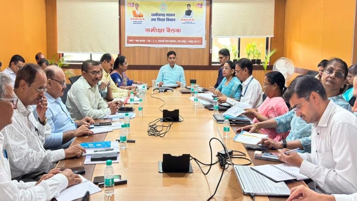 छत्तीसगढ़ के युवाओं के लिए खुशखबरी : मंत्री टंक राम वर्मा बोले- 700 पदों पर होगी सहायक प्राध्यापकों की सीधी भर्ती